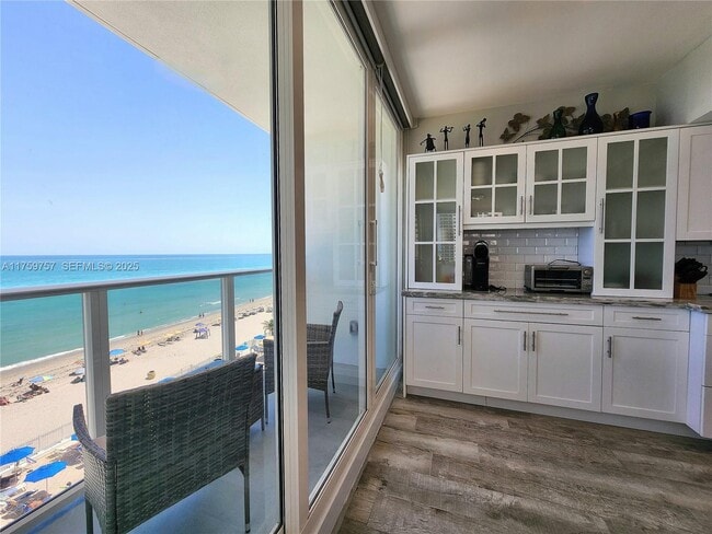 Photo - 3505 S Ocean Dr Unidad 612