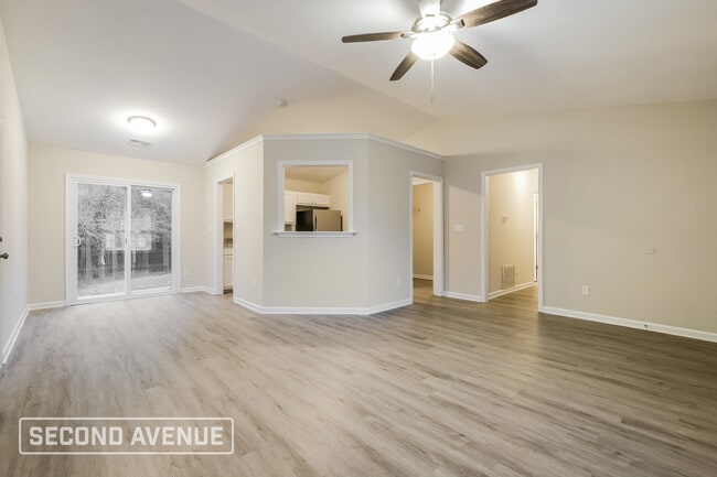 Photo - 229 Southern Trace Way