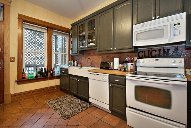 Photo - 3508 N Sheffield Ave Unit 1