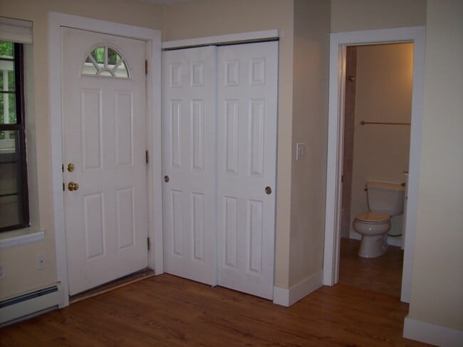 Building Photo - 3069 Broadway Rental