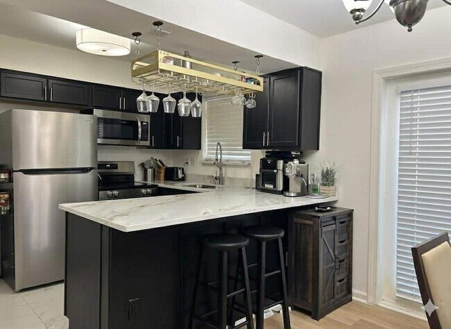 Photo - 6940 Roswell Rd NE