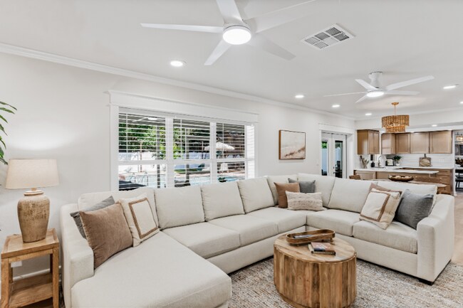 Photo - 12805 Mia Cir