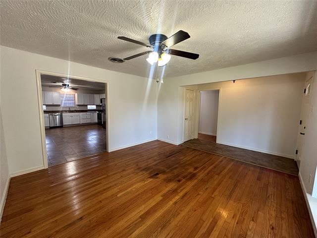 Photo - 2424 Dorrington Dr