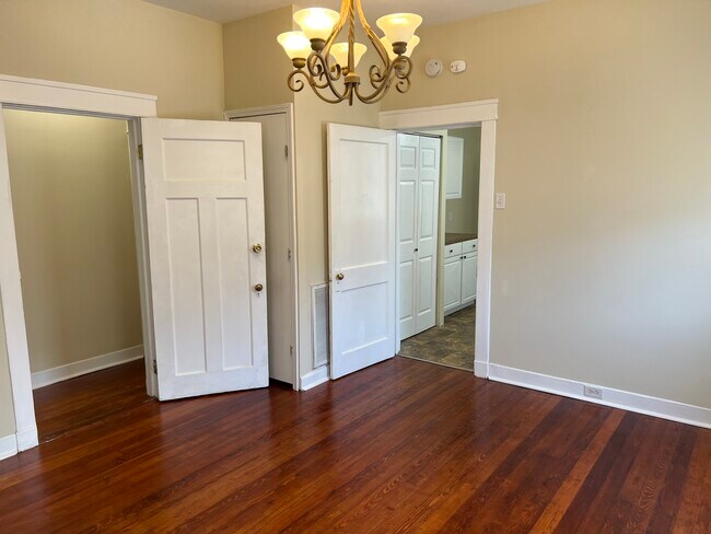 Photo - 4411 Cleveland Ave Unit 4411