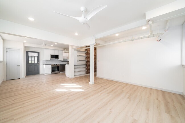 Photo - 50 Reservoir Ave Unidad B2