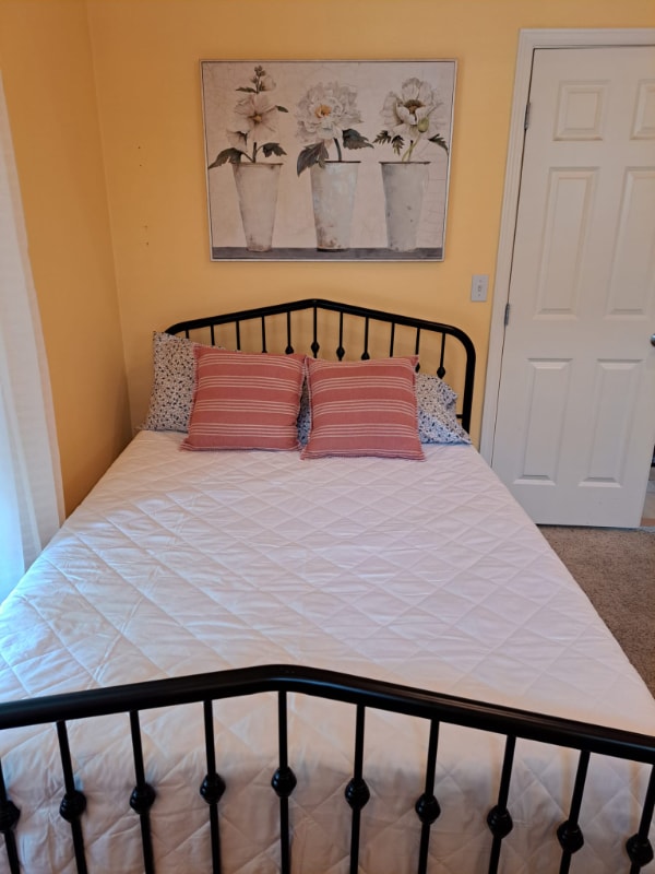 6946 Axis St SE