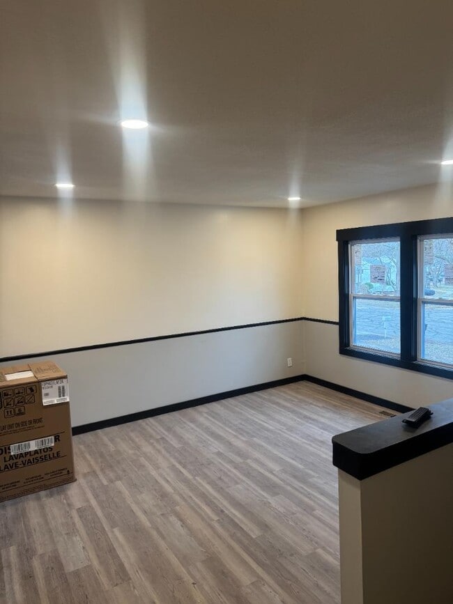 Photo - 3140 SW Crest Dr