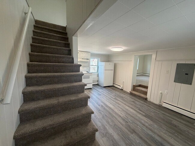 Photo - 88 N State St Unit A