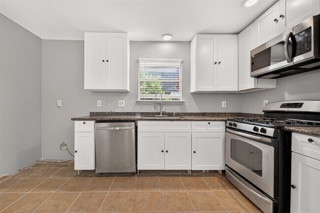 Photo - 10814 Parkland Woods Dr