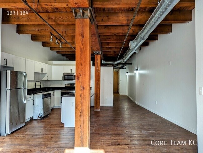 Photo - 204 Walnut St Unidad 404