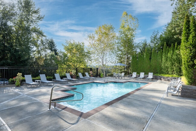 Building Photo - The Knolls at Inglewood Hill