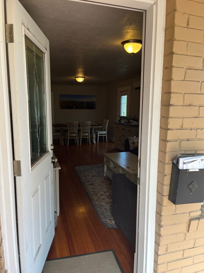 Photo - 1025 E Iowa Ave
