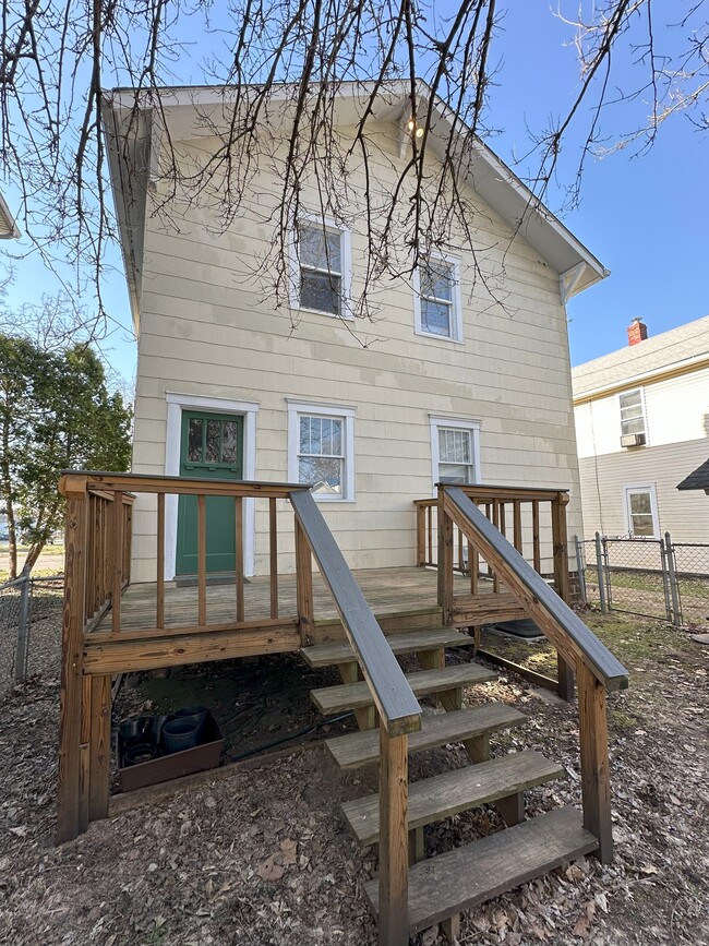 Photo - 218 W Union St