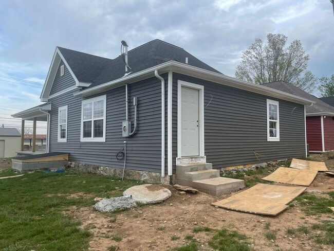 Photo - 139 W 10th Ave