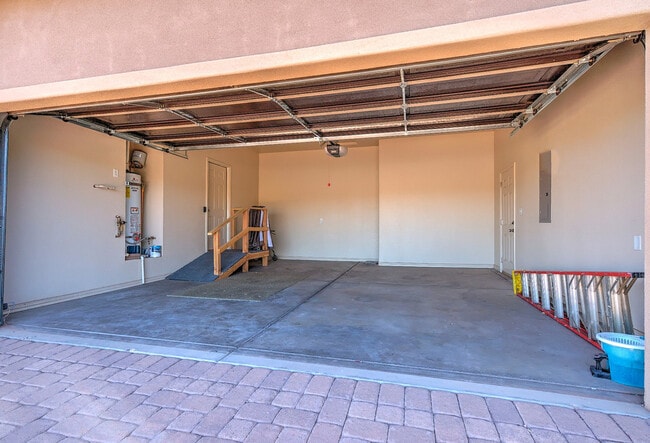 Photo - Spacious 3 Bedroom Corner Lot Home Near So...