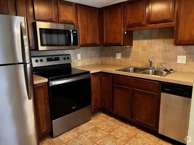 Building Photo - 122 Burke Ave Rental