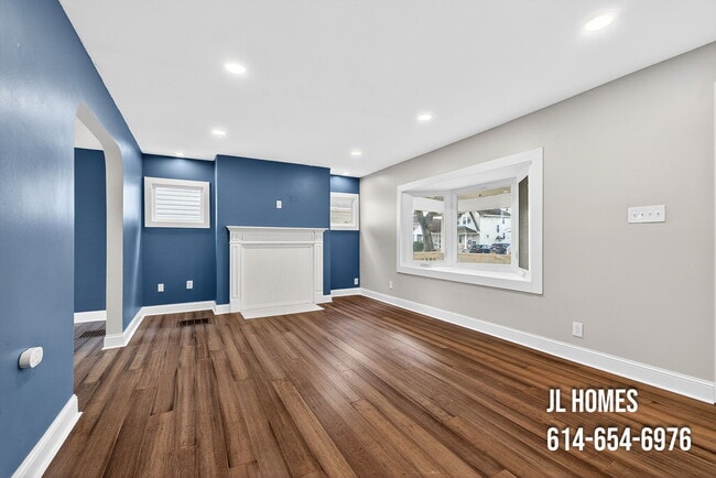 Photo - 512 Larcomb Ave