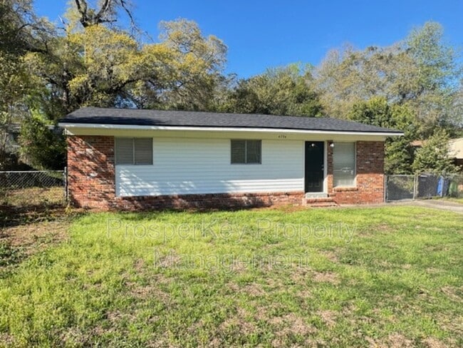 Photo - 4794 Gardiner Dr