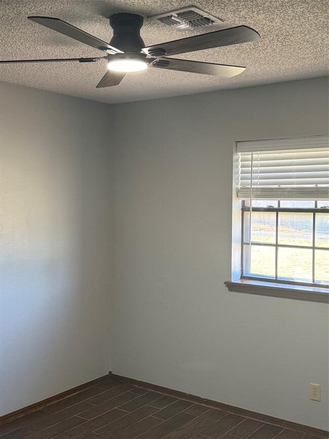 2124 Apple