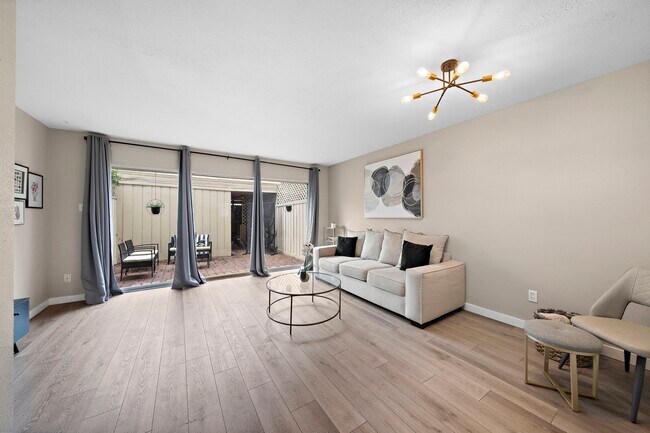 6485 Burgoyne Rd Unit 43