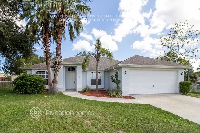Building Photo - 2457 Ramsdale Dr SE Rental