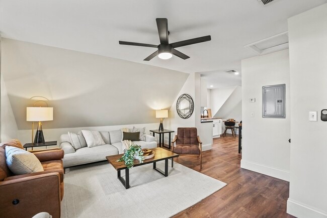 Photo - 1142 Washington St Unit 2