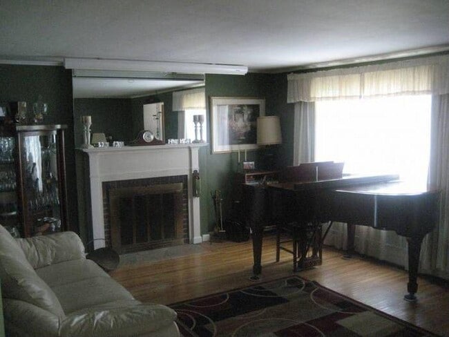Photo - 23 Springwood Ct