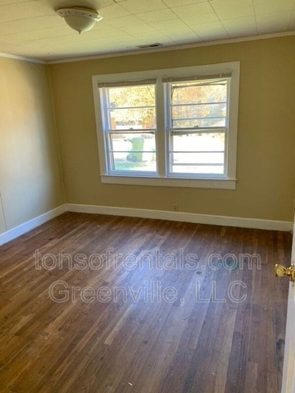 205 Curry St