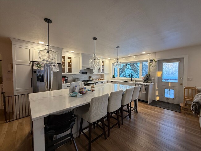 Photo - 4-bedroom home in Fairbanks / Dog friendly / Natural Gas