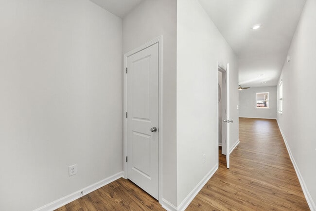 Photo - 512 Serena Trl