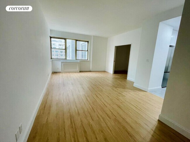 Building Photo - 200 E 58th St Rental