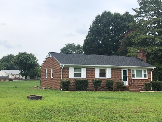 Mechanicsville Brick Rancher - Mechanicsville Brick Rancher House