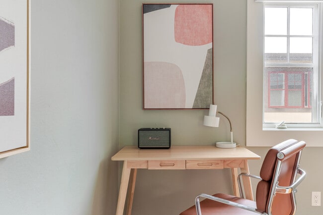 Photo - 327 Hawthorne Ave Unidad FL1-ID2114