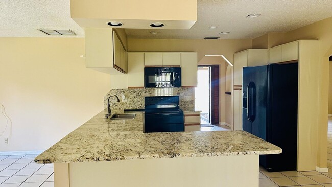 Photo - 11952 60th St N