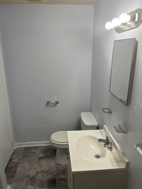 2009 Mclain Street Unit D