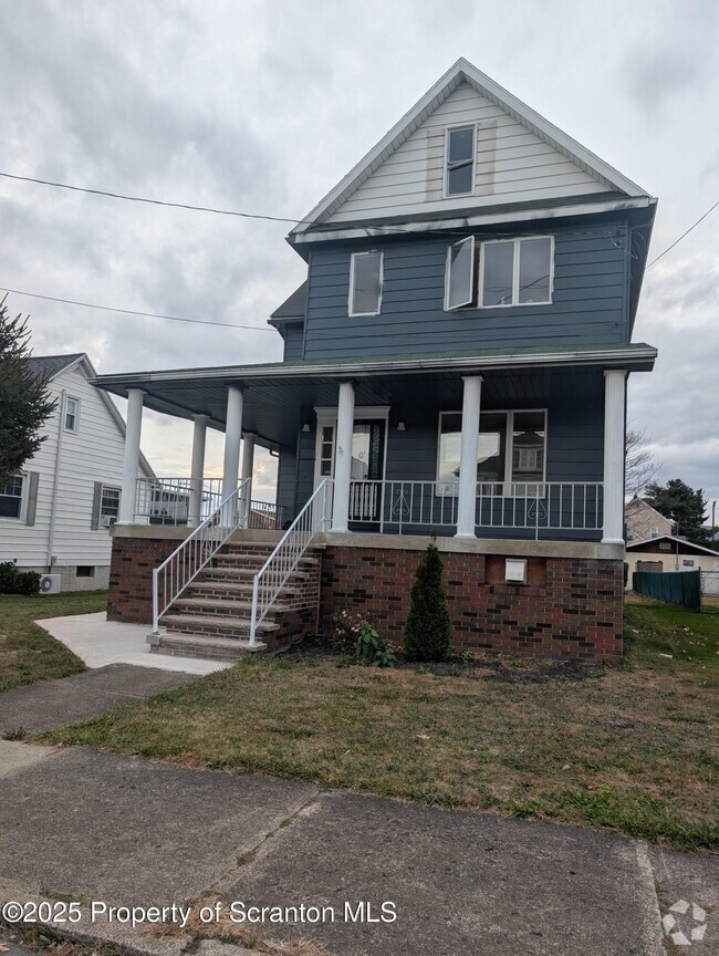 Building Photo - 3270 Greenwood Ave Rental