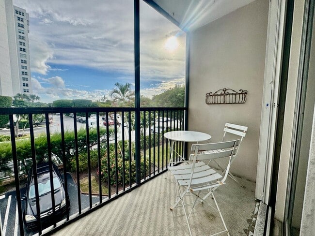 Photo - 1527 S Flagler Dr Unit 206f