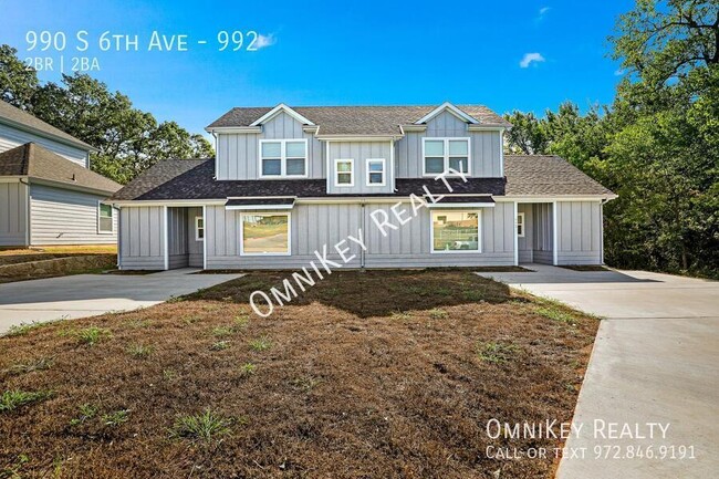 Building Photo - 990 S 6th Ave Unit 992 Rental