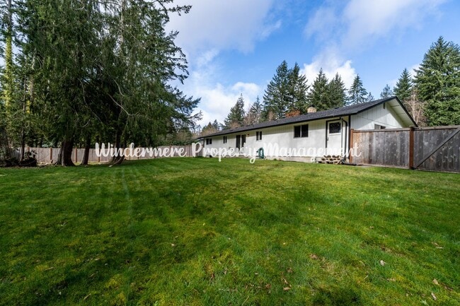 Photo - Charming and Bright 3 bed in Heart of Gig Harbor!