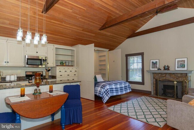 Photo - 1312 John Rissler Rd