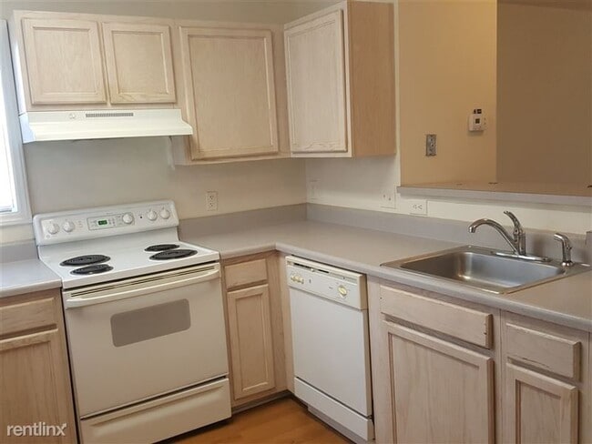 Photo - 2011 Wolfmill Dr