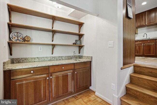 Photo - 2300 Cheshire Ln