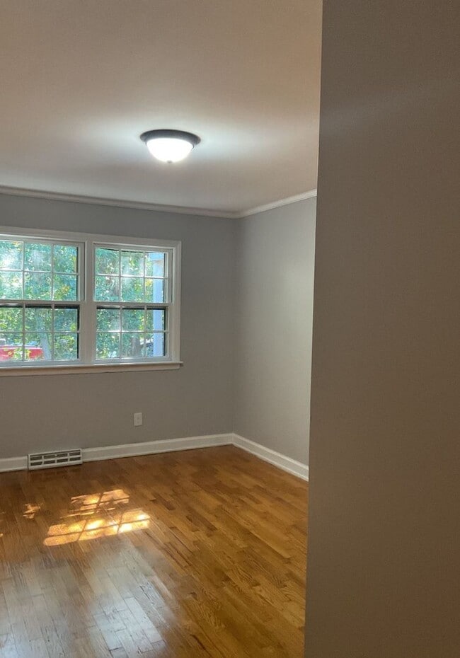 Photo - Section 8 Approved!! Available Now! Quaint...