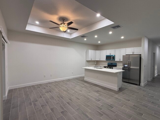 Photo - 4656 28th St SW