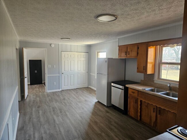 Photo - 617 Chitwood Dr