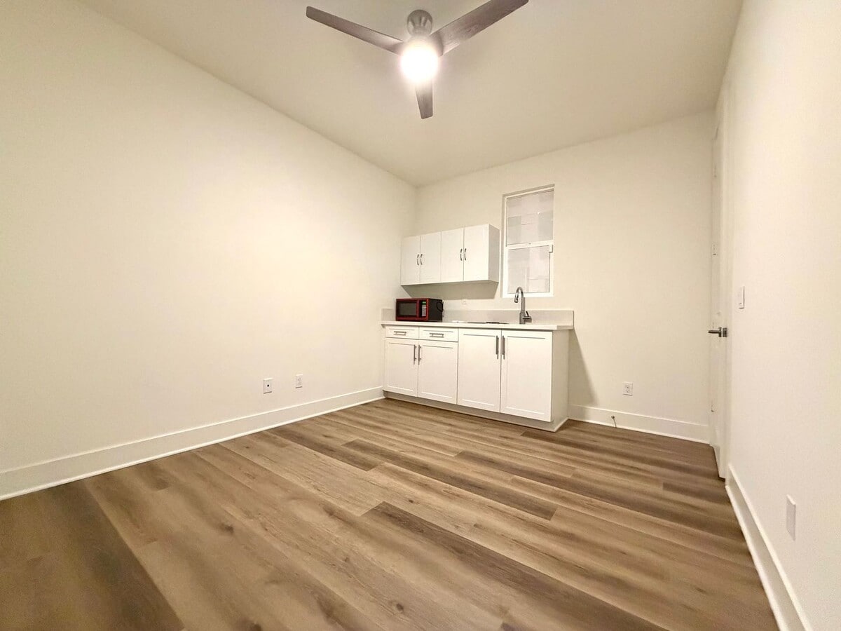 Cozy 1 bedroom unit available in Chula Vista's new neighborhood! - Cozy 1 bedroom unit available in Chula Vista's new neighborhood!