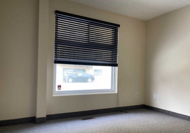 Photo - 1641 Victoria Park Av Unit 4-1641 Victoria Park Ave.