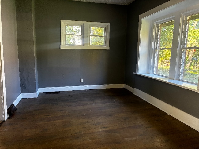 Photo - 908 Haynes St