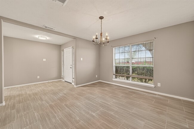 Photo - 17938 Chisholm Trail