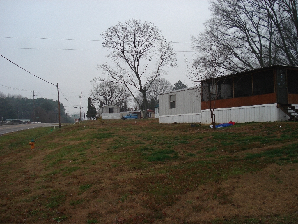 Photo - 3180 S Lee Hwy Apartments